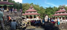 Jamaah Al Muttaqin Padukuhan Gedong Swadaya Membangun Halaman Masjid