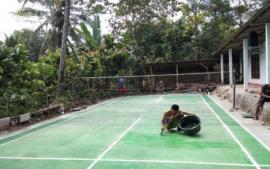 Karang Taruna Padukuhan Sambirejo Membangun Lapangan Badminton