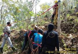 Kegiatan Bakti Sosial MPA STIE Widya Wiwaha Yogyakarta di Padukuhan Gedong