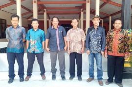 Bangga Menggunakan Batik di Hari Batik Nasional