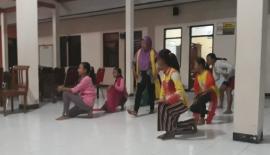 Kelompok Seni Tari Tradisional Plarung Dihidupkan Kembali